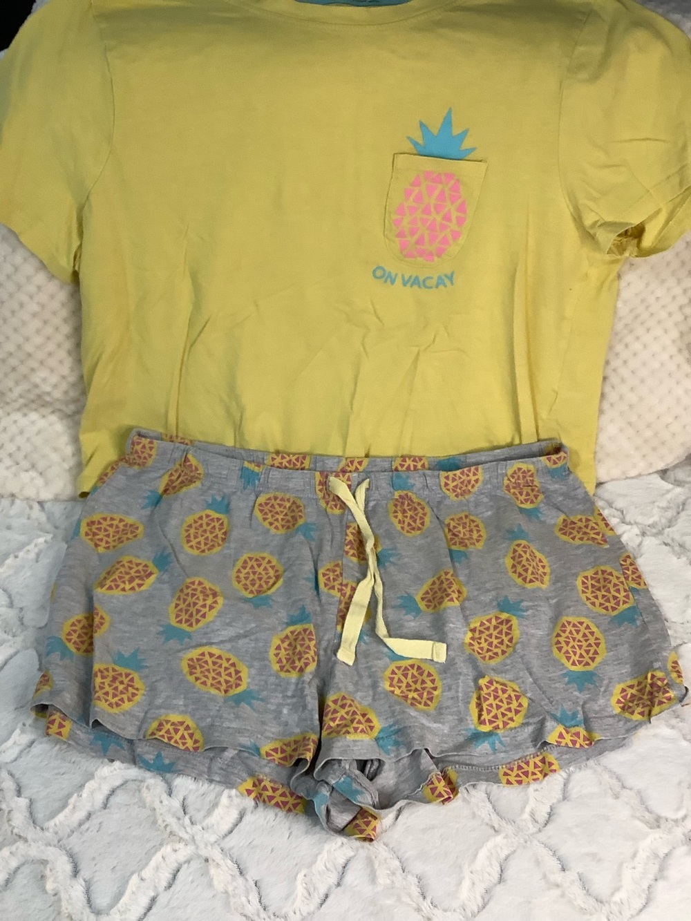 Womens Pajama Bundle 3 Sets L XL Shorts and Pants one NWT Included - Picture 4 of 8